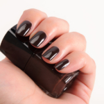 Chanel Chataigne (669) Le Vernis Nail Colour