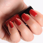 Chanel Ecorce Sanguine (671) Le Vernis Nail Colour
