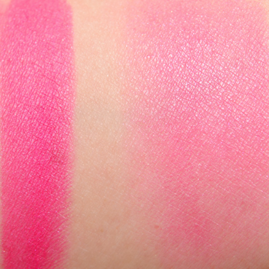 MAC Full Fuchsia Powder Blush
