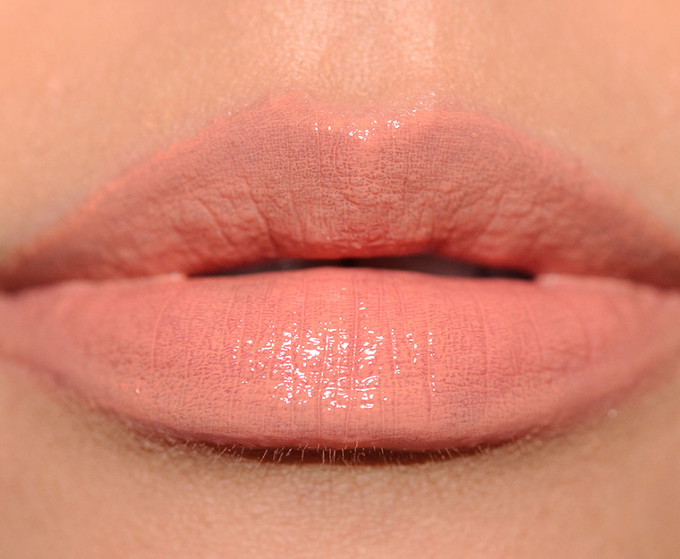 MAC Spanking Haute Vamplify Lipgloss