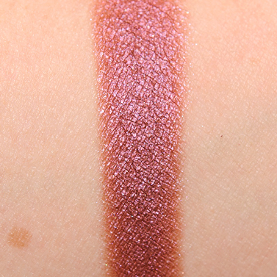 Gucci Beauty Magnetic Color Shadow Azalea (Right)