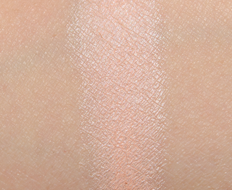 MAC Fabulous DNA Eyeshadow