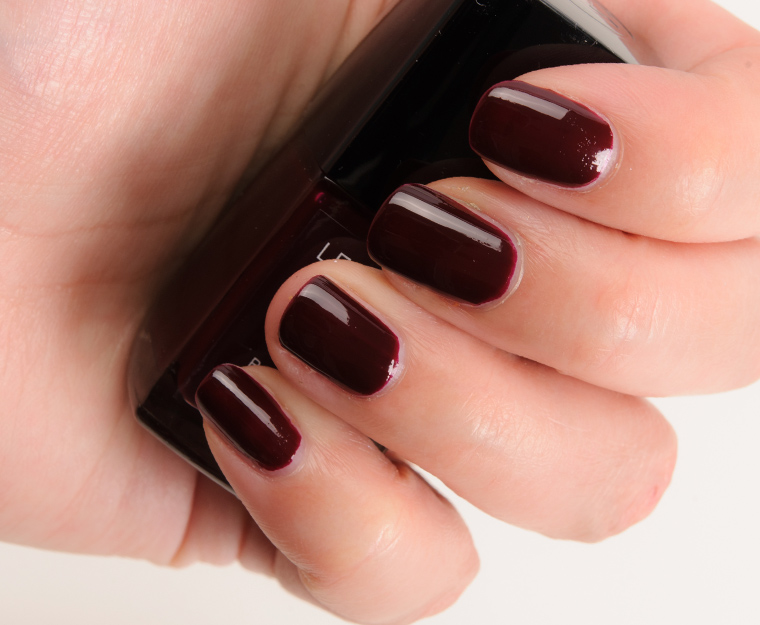 Chanel Rouge Noir (18) Le Vernis