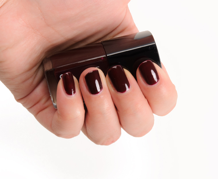 Chanel Rouge Noir (18) Le Vernis