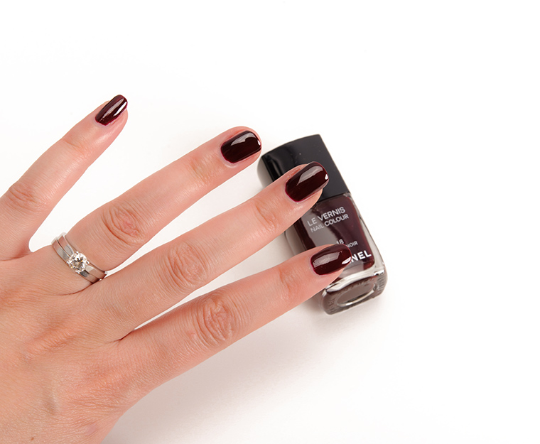 Chanel Rouge Noir (18) Le Vernis