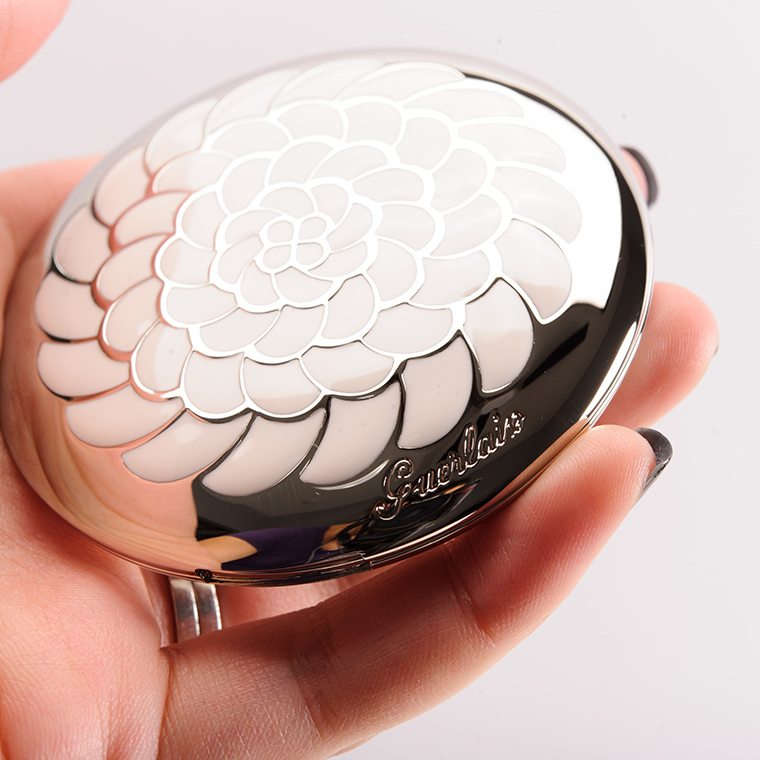 Guerlain Meteorites Voyage Enchante Illuminating Matte Powder