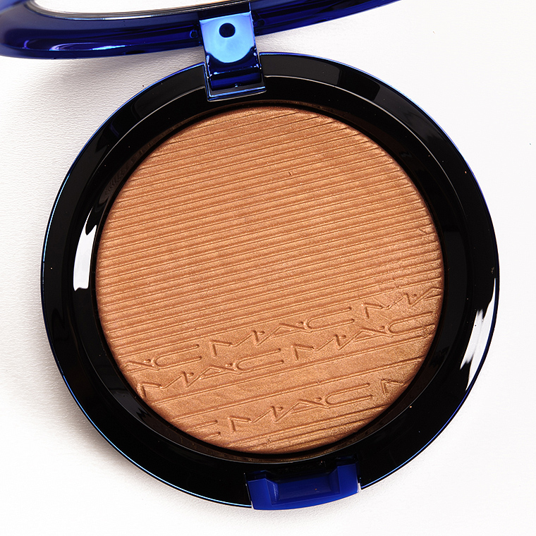 MAC Shaft of Gold Extra Dimension Skinfinish