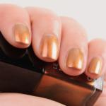 Chanel Troublante (675) Le Vernis Nail Colour