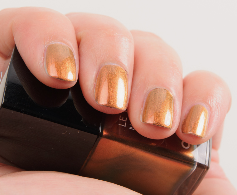 Chanel Troublante (675) Le Vernis Nail Colour