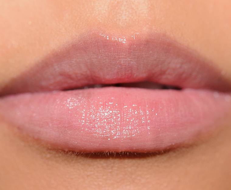 MAC Embraceable Me Huggable Glass