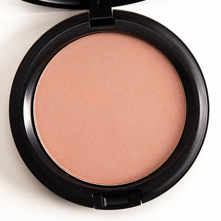 MAC Pearl Sunshine Beauty Powder