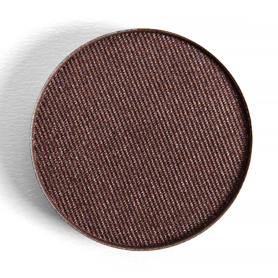Anastasia Eyeshadow Pose