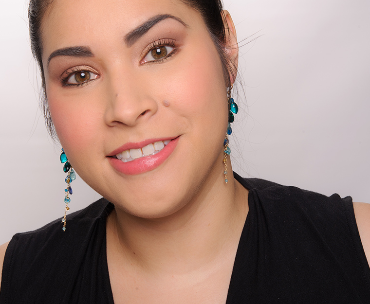 Kat Von D Nancy Shade + Light Blush