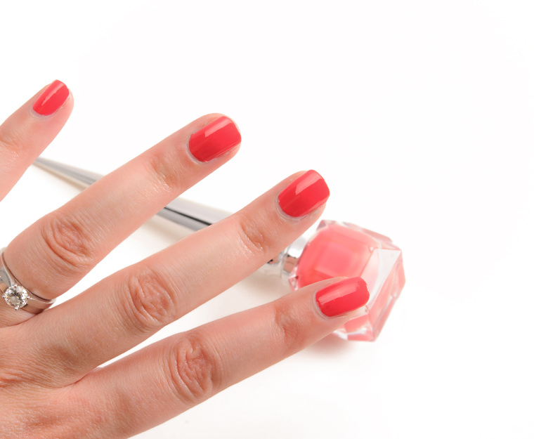 Christian Louboutin Beaute Miss Loubi Nail Colour