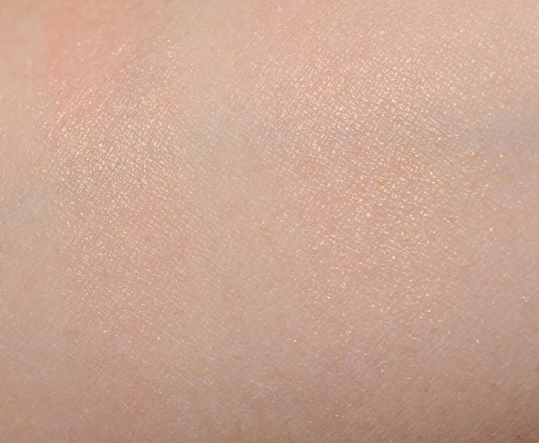 MAC Haute Contour (Blush) Powder Blush