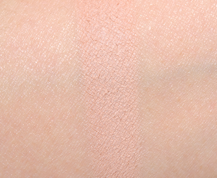 L'Oreal Little Beige Dress Colour Riche Eyeshadow