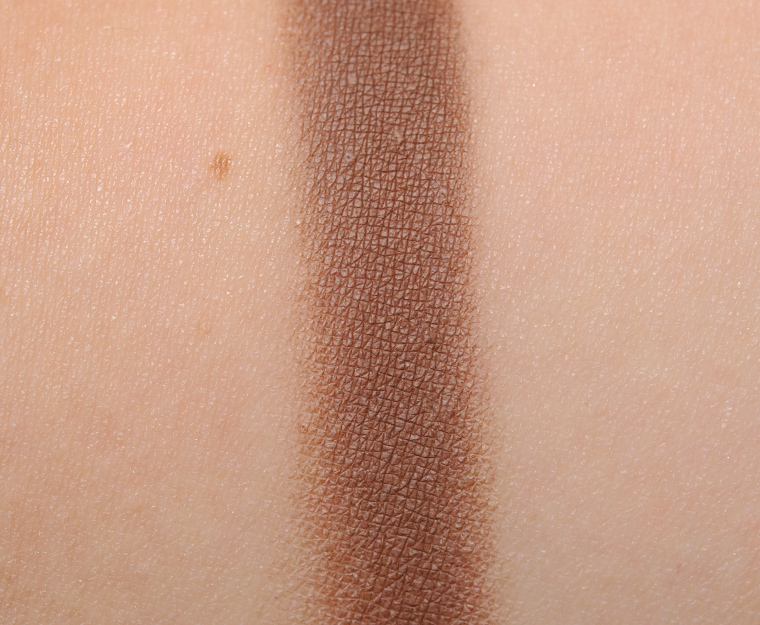 <p class="text-center">MAC Brown Down Eyeshadow</p>