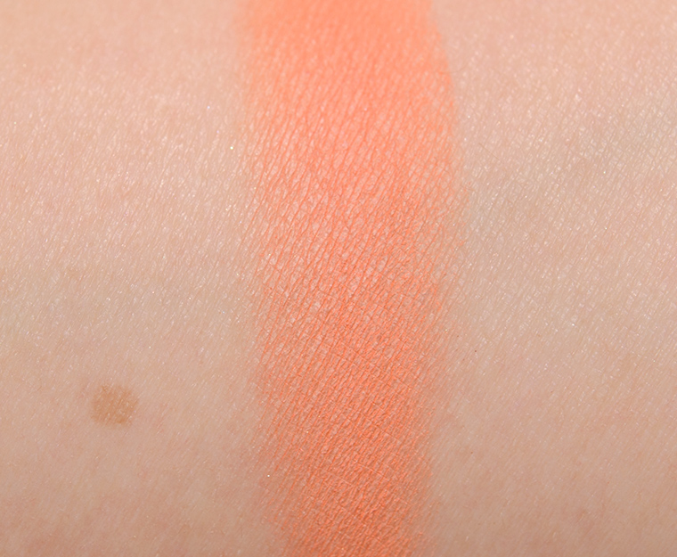 <p class="text-center">MAC Coral Eyeshadow</p>