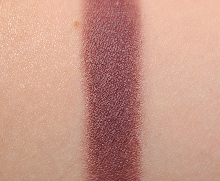 <p class="text-center">MAC Deep Damson Eyeshadow</p>