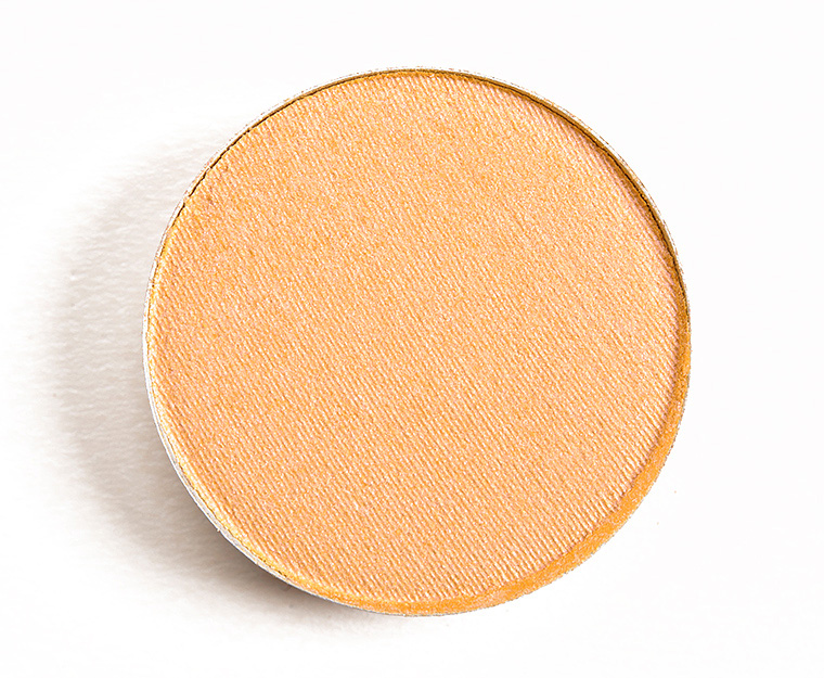 <p class="text-center">MAC Motif Eyeshadow</p>