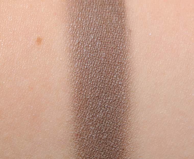 <p class="text-center">MAC Mystery Eyeshadow</p>