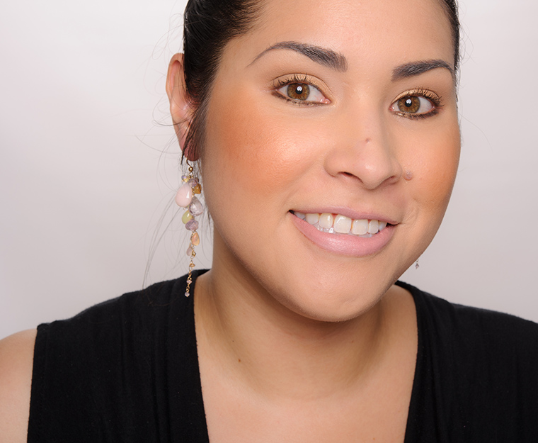 MAC Naturally Enhanced Mineralize Skinfinish