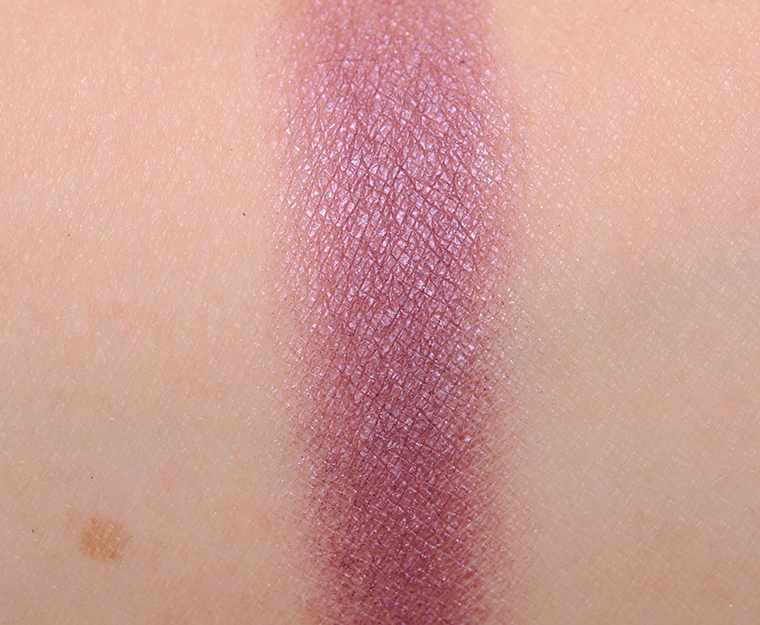 <p class="text-center">MAC Nocturnelle Eyeshadow</p>