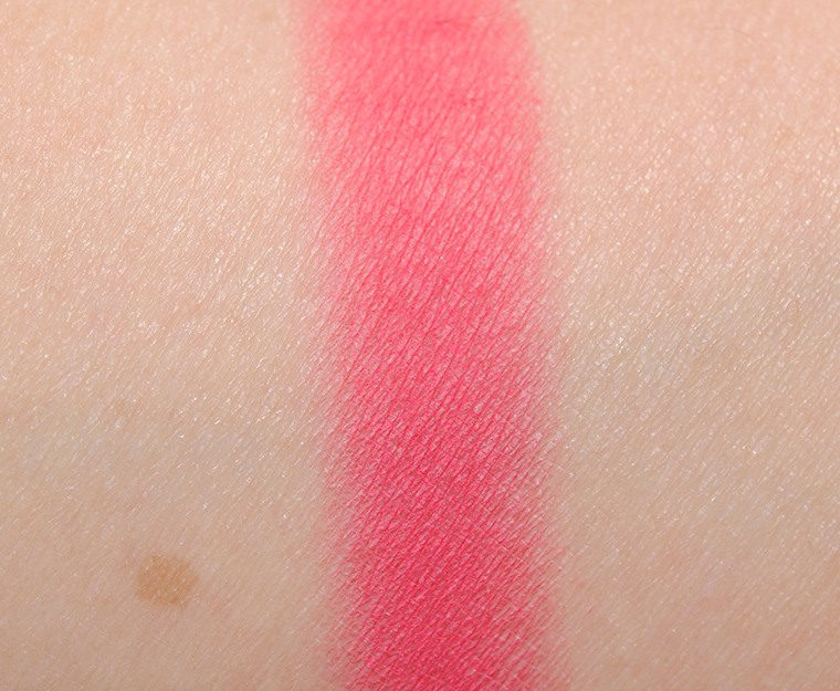 <p class="text-center">MAC Passionate Eyeshadow</p>