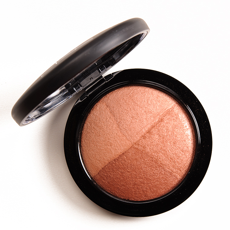 MAC Perfectly Lit Mineralize Skinfinish