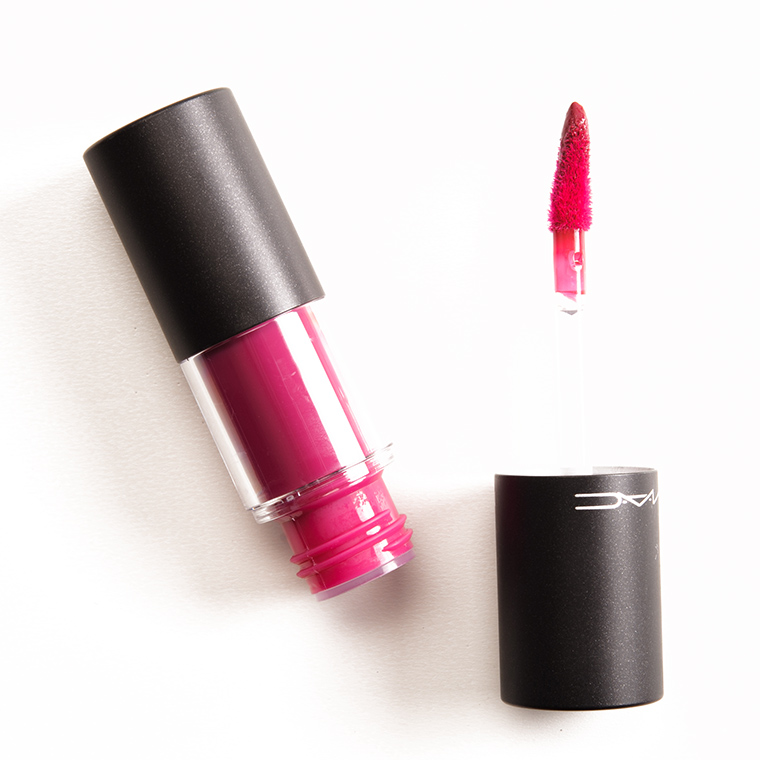 <p class="text-center">MAC Preserving Passion Versicolour Stain</p>