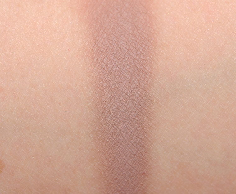 <p class="text-center">MAC Quarry Eyeshadow</p>