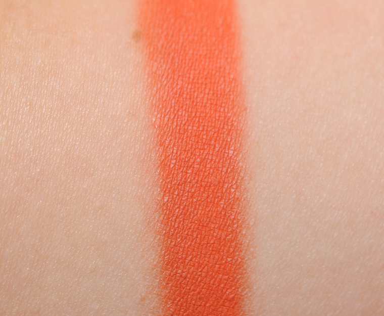<p class="text-center">MAC Red Brick Eyeshadow</p>