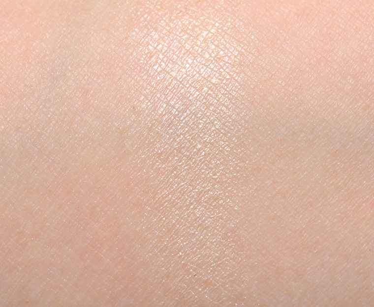 <p class="text-center">MAC Ricepaper Eyeshadow</p>