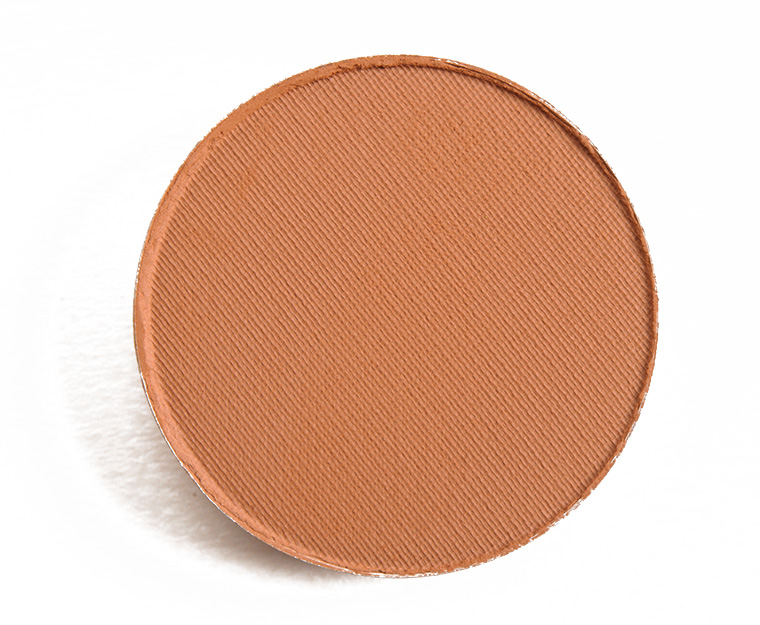 <p class="text-center">MAC Saddle Eyeshadow</p>