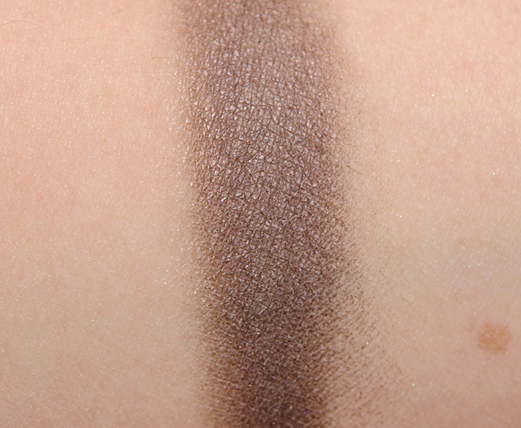 <p class="text-center">MAC Smut Eyeshadow</p>