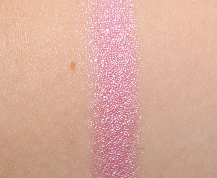 <p class="text-center">MAC Swish Eyeshadow</p>