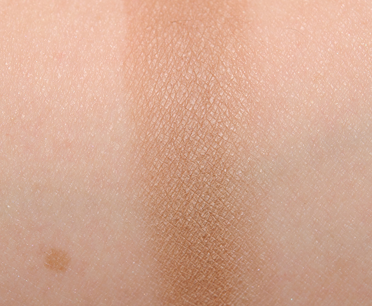 <p class="text-center">MAC Wedge Eyeshadow</p>