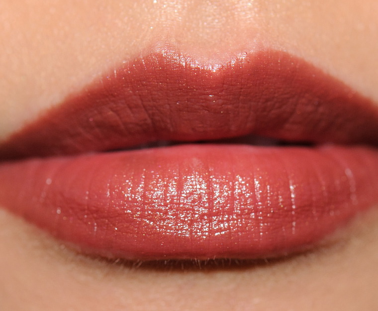 <p class="text-center">Tom Ford Beauty Temptation Waits Ultra-Rich Lip Color</p>