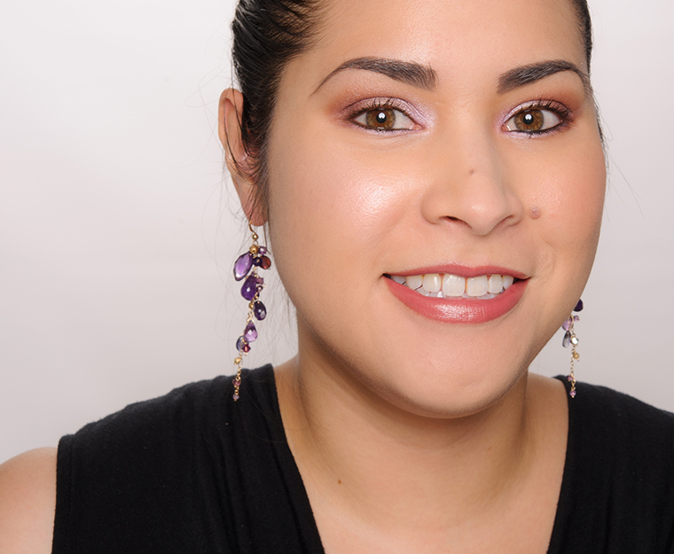 Urban Decay Aura Afterglow 8-Hour Powder Highlighter