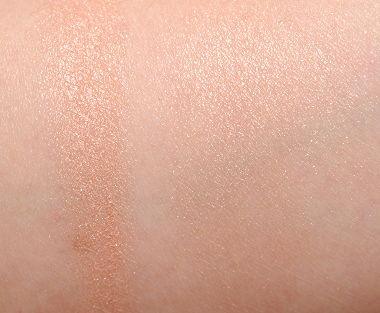 <p class="text-center">bareMinerals The Premiere READY Luminizer</p>