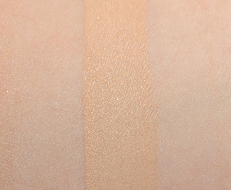 <p class="text-center">Shiseido Golden 3 Synchro Skin Lasting Liquid Foundation SPF 20</p>