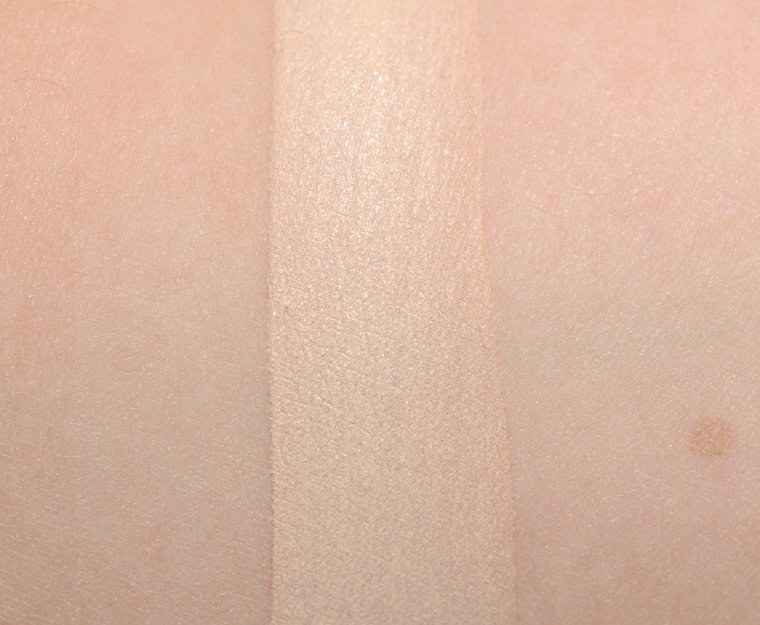 <p class="text-center">Shiseido Neutral 1 Synchro Skin Lasting Liquid Foundation SPF 20</p>