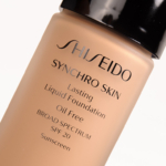 Shiseido Neutral 4 Synchro Skin Lasting Liquid Foundation SPF 20