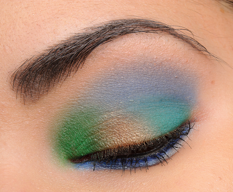 Urban Decay Alice Through the Looking Glass Eyeshadow Palette