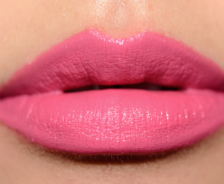 <p class="text-center">MAC Chatterbox Lipstick</p>