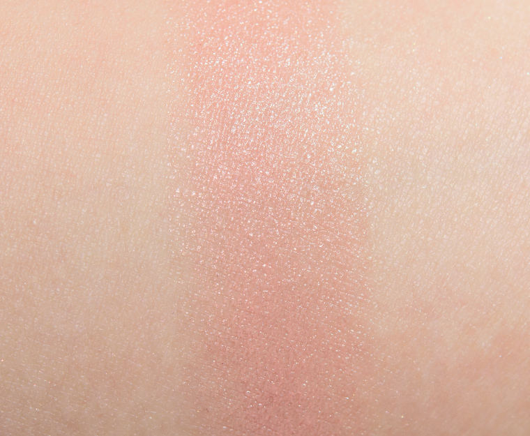 <p class="text-center">MAC Crème d'Nude Lipstick</p>