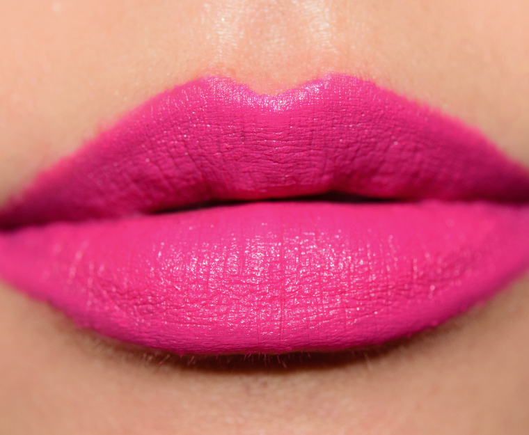 <p class="text-center">MAC Breathing Fire Lipstick</p>