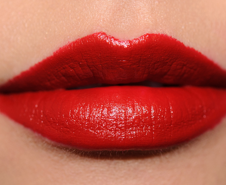 <p class="text-center">Urban Decay Bad Blood Vice Lipstick</p>