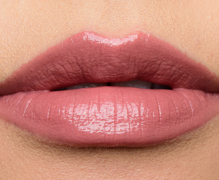 MAC Anything But Demure Vamplify Lipgloss