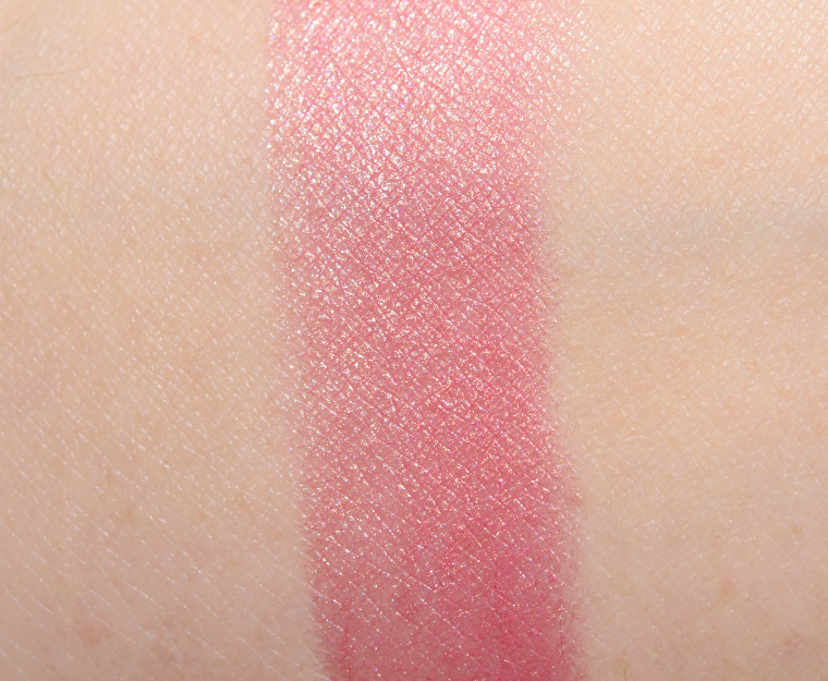 <p class="text-center">MAC Bombshell Lipstick</p>